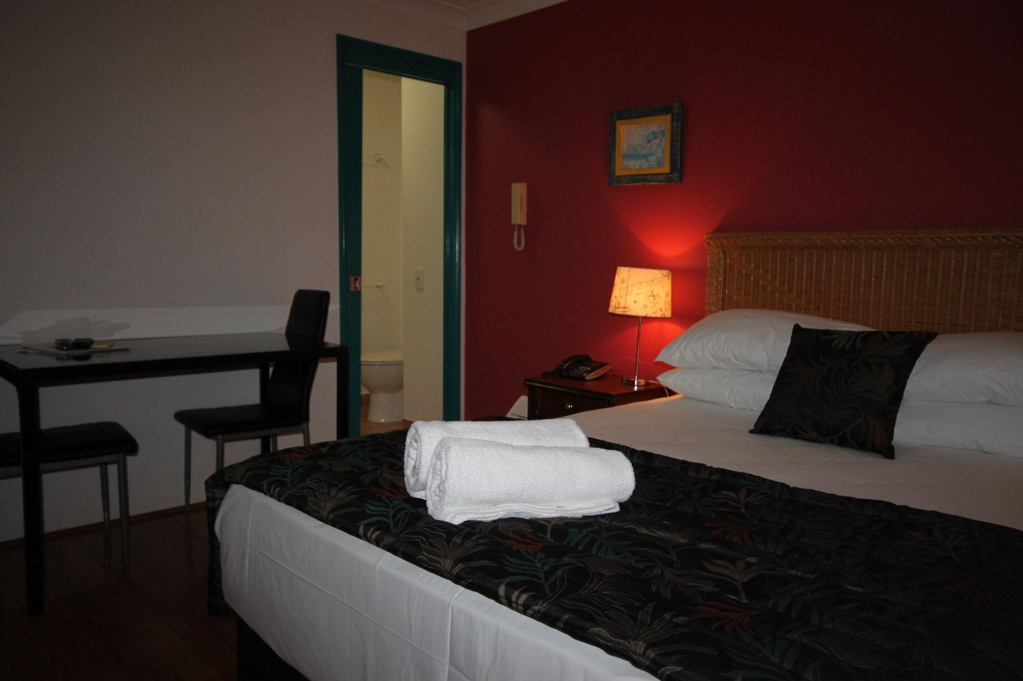 Aruba Beach Resort Broadbeach Bagian luar foto