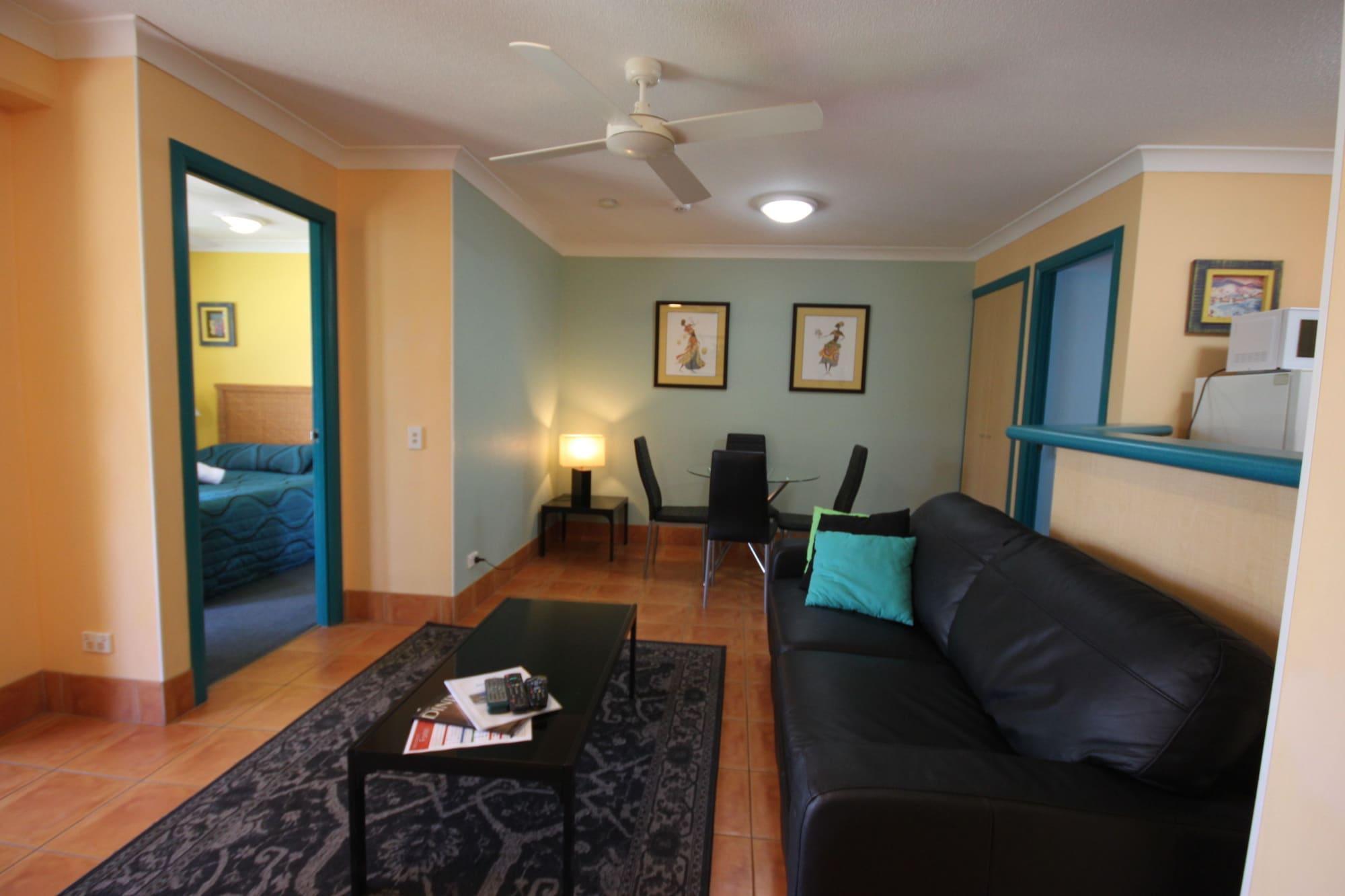 Aruba Beach Resort Broadbeach Bagian luar foto