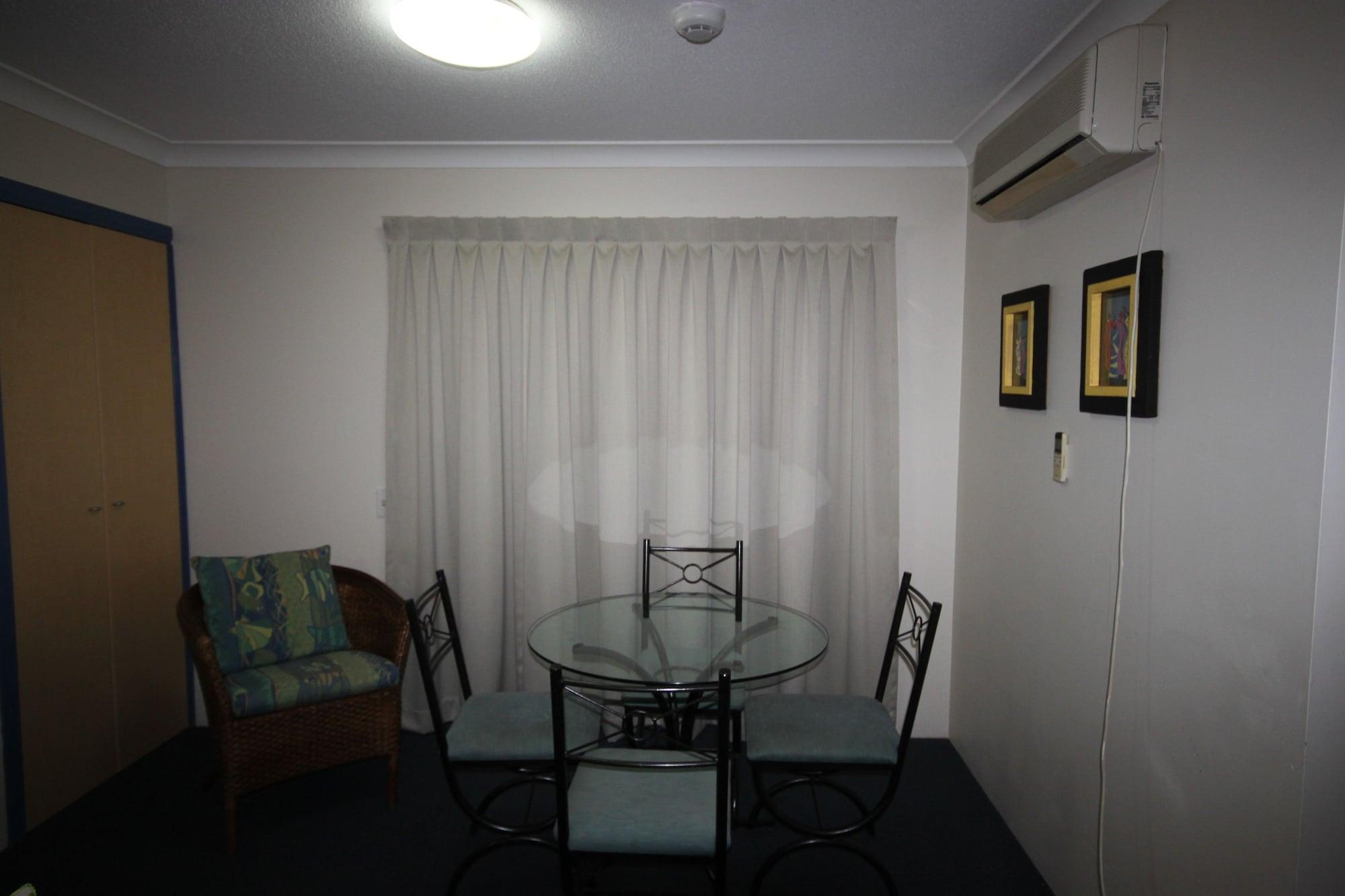 Aruba Beach Resort Broadbeach Bagian luar foto