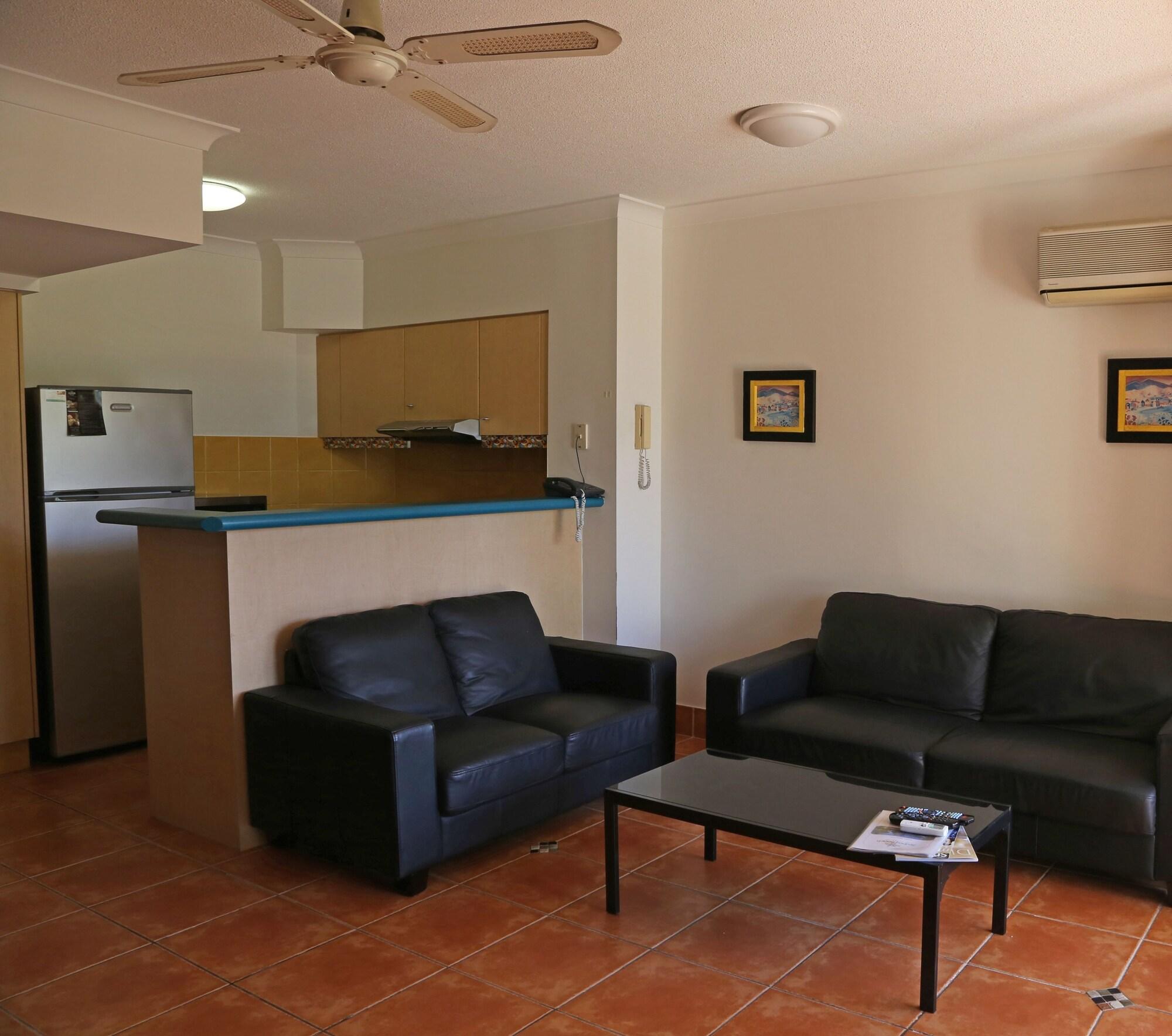 Aruba Beach Resort Broadbeach Bagian luar foto