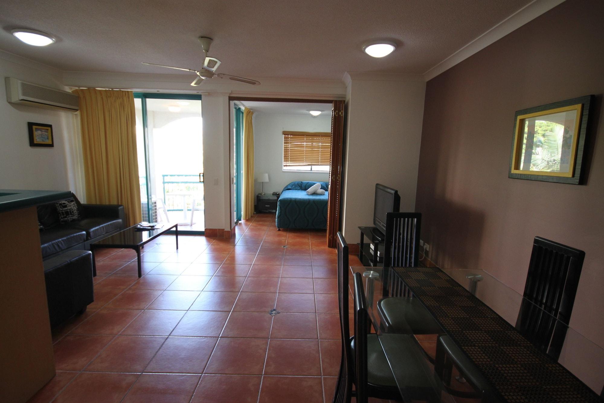 Aruba Beach Resort Broadbeach Bagian luar foto